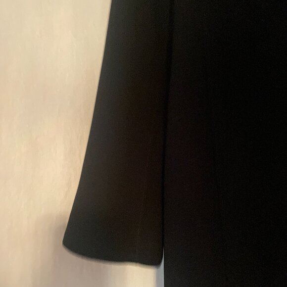 Elegant Tristan & Iseut Black Long Jacket: Size 2 - Picture 10 of 16